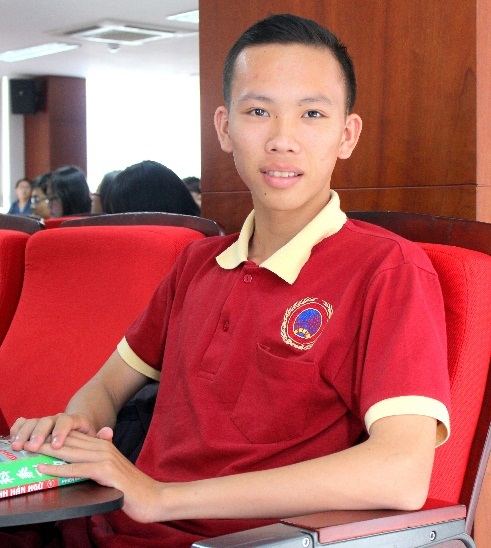 Sinh viên Nguyễn Phước Lộc - Ngành Ngôn ngữ Anh