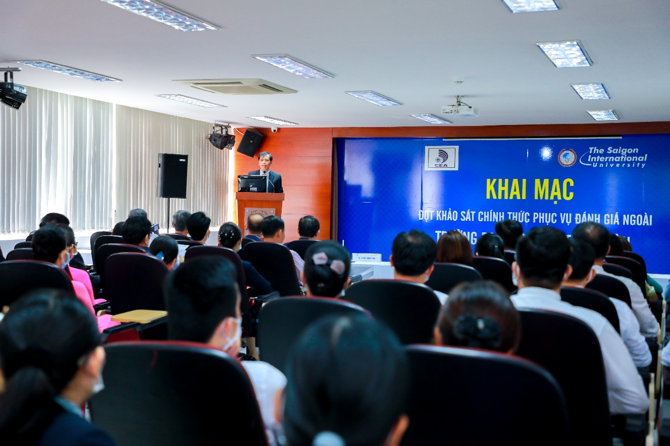 Khảo sát chính thức phục vụ đánh giá ngoài Trường Đại học Quốc tế Sài Gòn