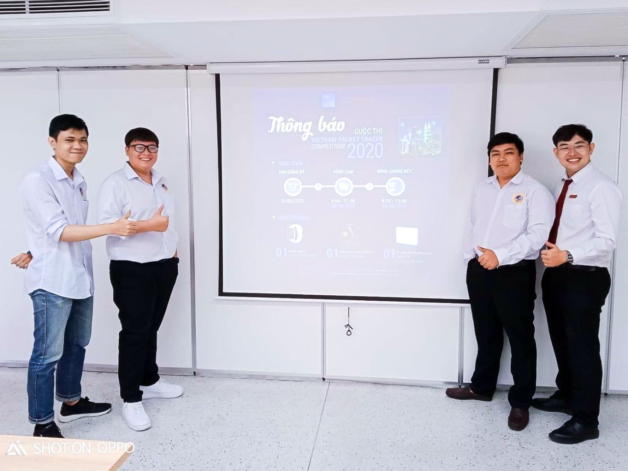 Sinh viên khoa CNTT SIU lọt top 25 gương mặt xuất sắc tham dự Chung kết cuộc thi “Vietnam Packet Tracer Competition 2020”