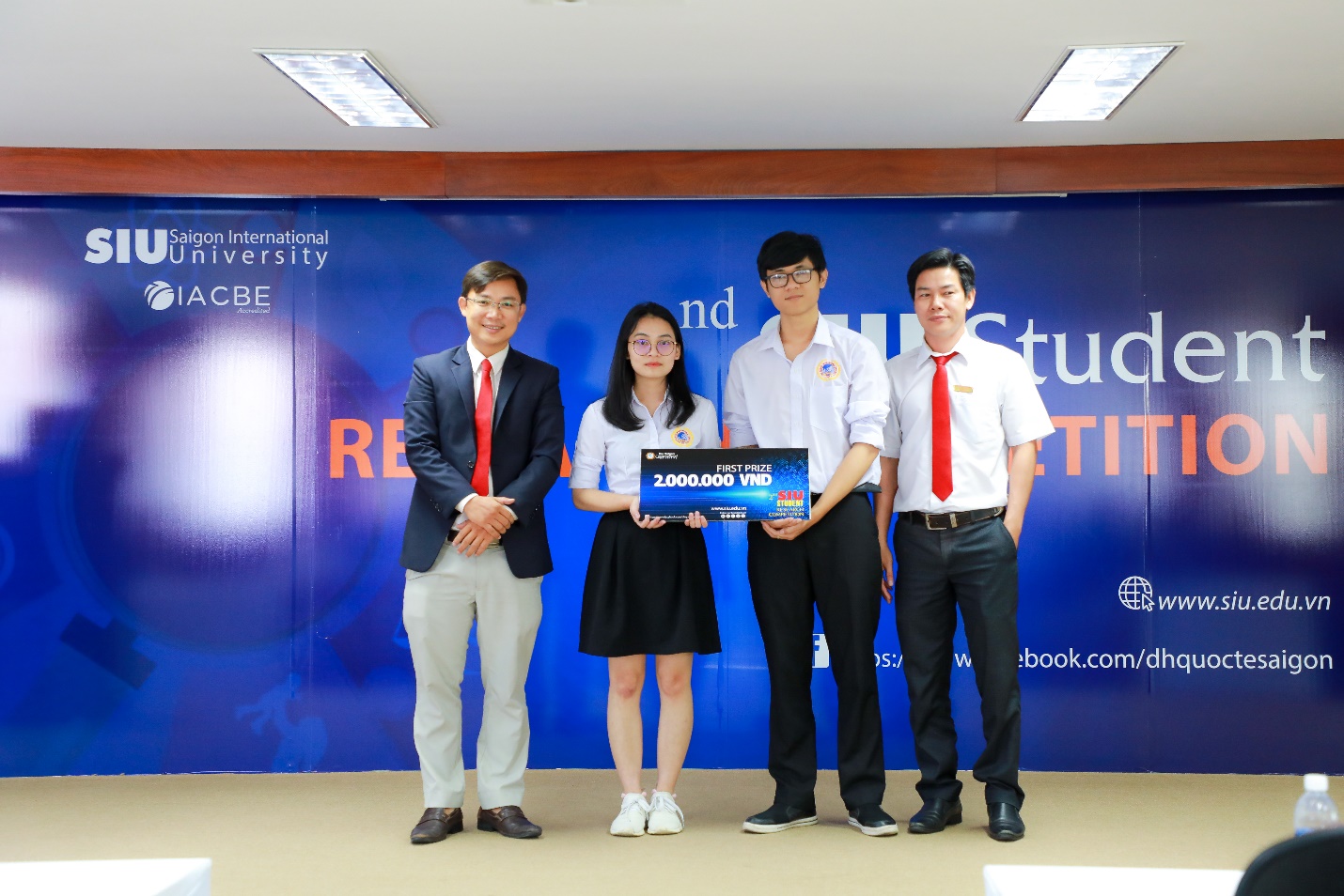 4 đề tài xuất sắc của sinh viên Khoa CNTT được trao giải tại Chung kết cuộc thi NCKH