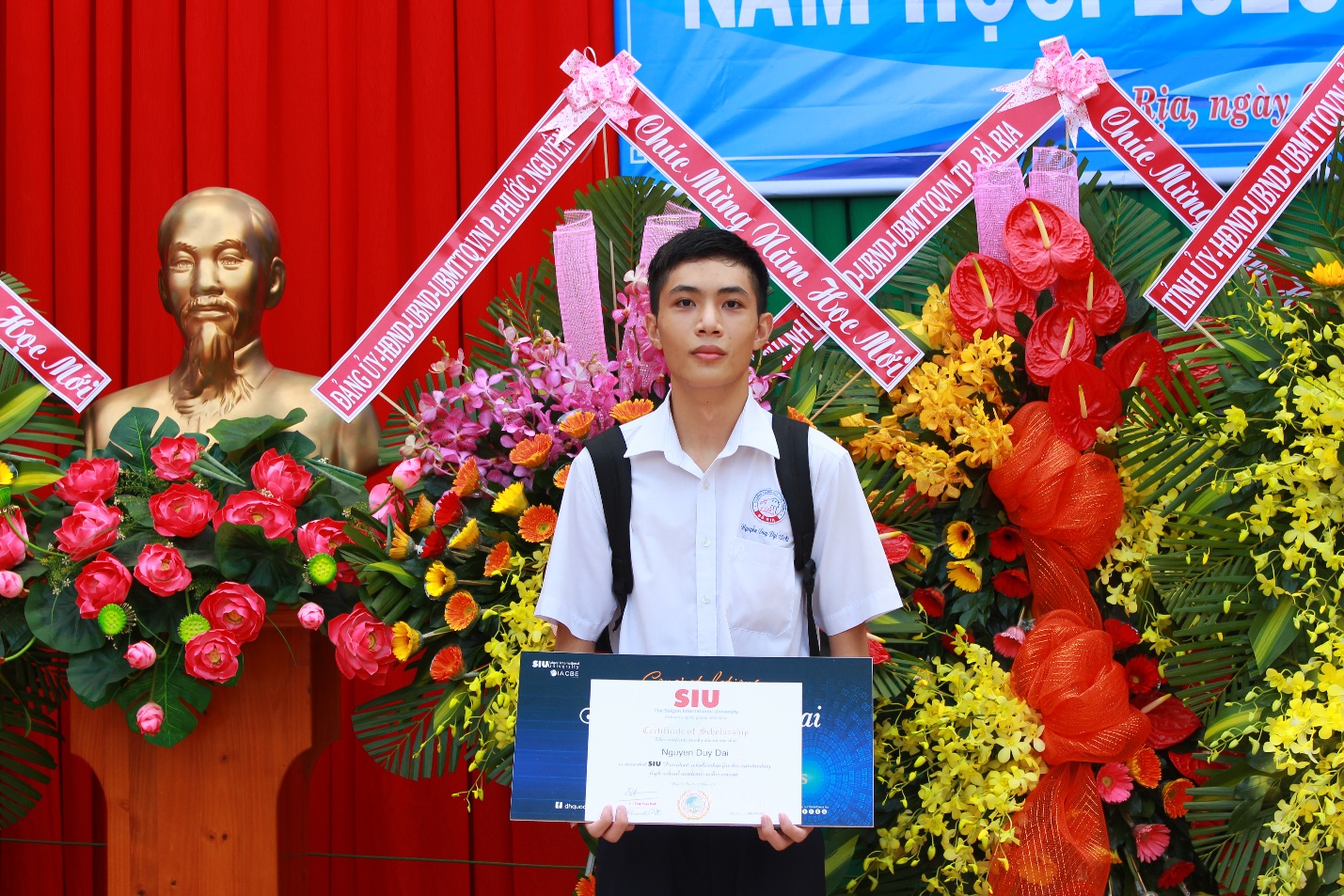 Nam sinh đạt điểm 10 môn Tiếng Anh giành học bổng vào Đại học Quốc tế Sài Gòn