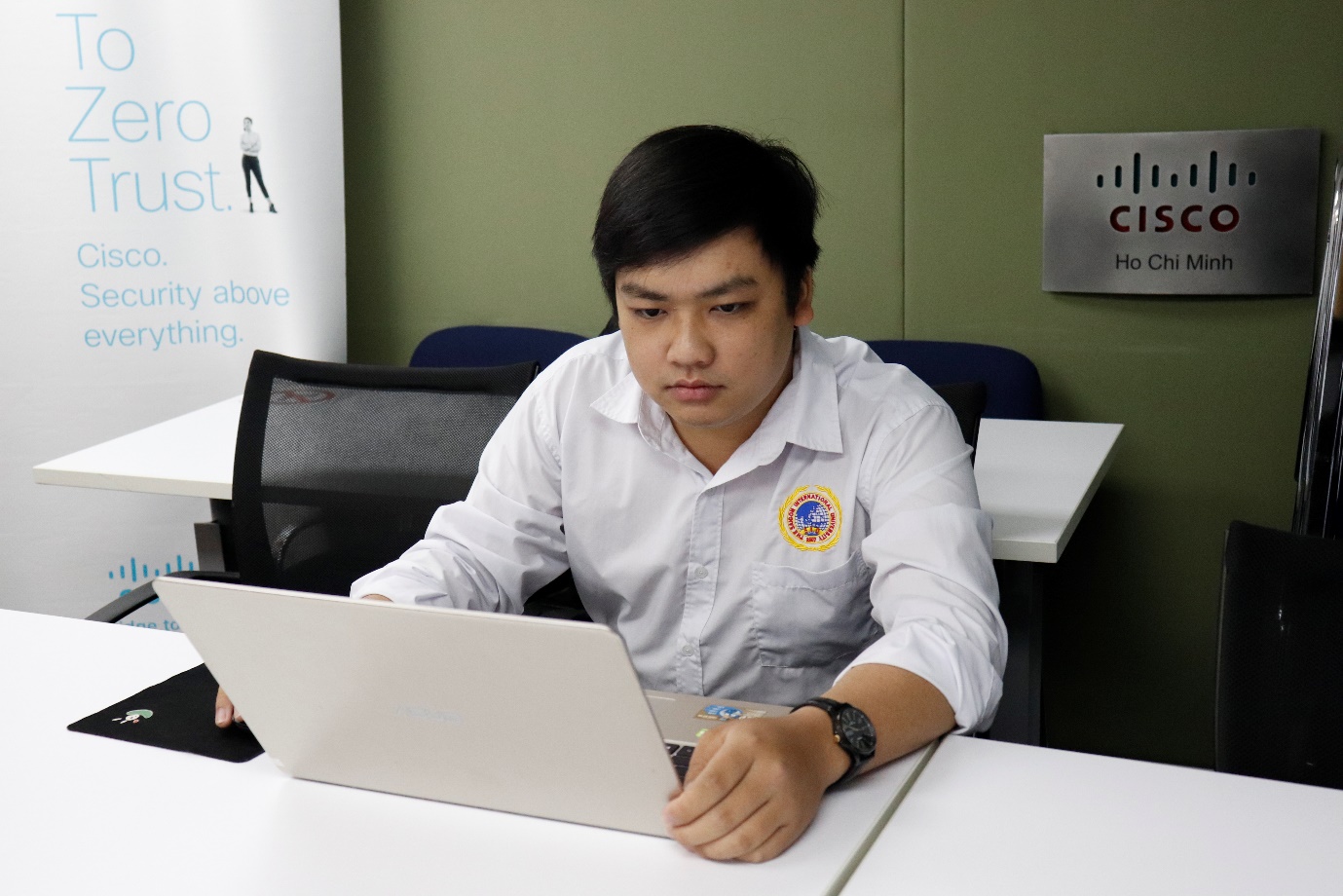 Sinh viên SIU đạt giải ba cuộc thi Vietnam Packet Tracer Competition
