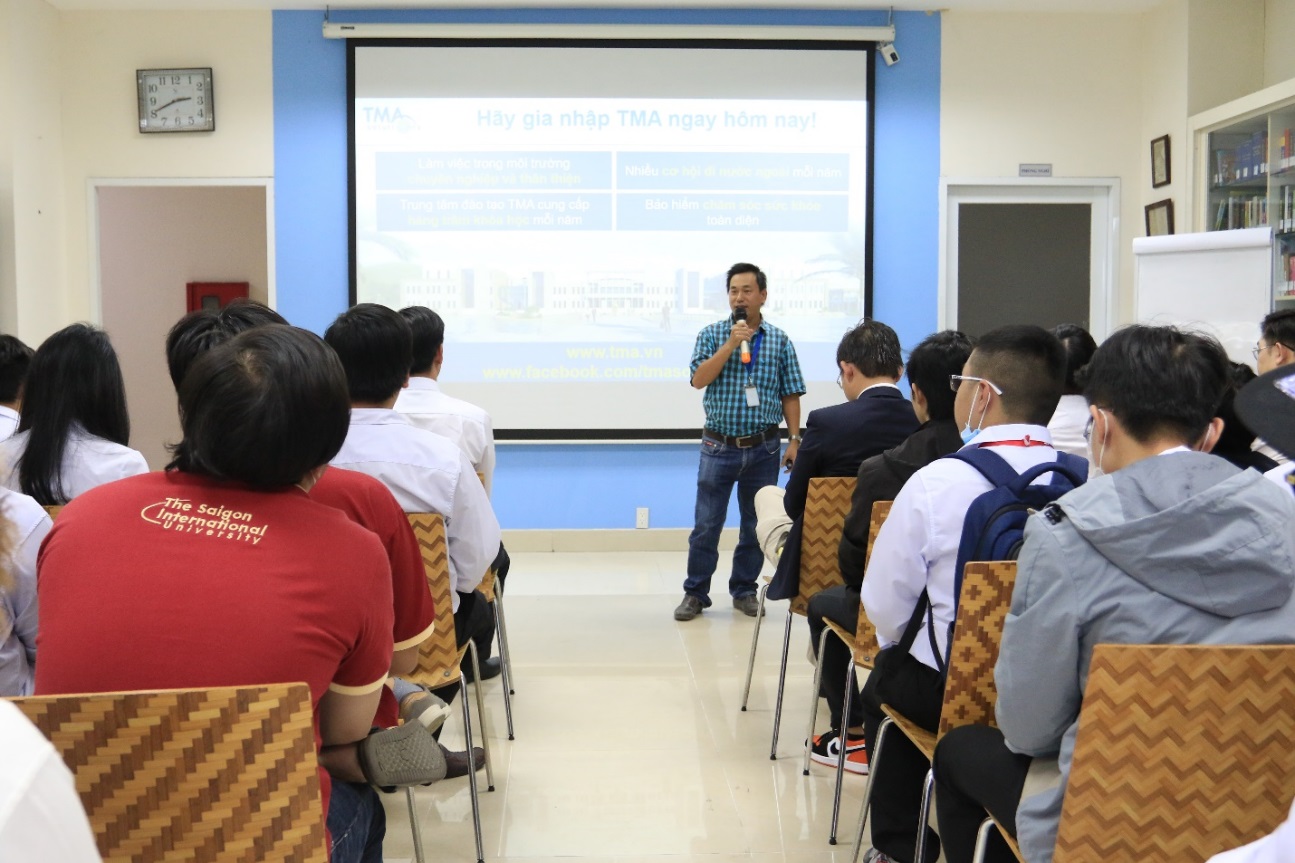 Sinh viên SIU tham quan thực tế TMA Solutions - Công ty phần mềm hàng đầu Việt Nam