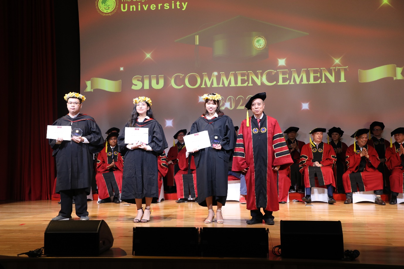 Rực rỡ ngày hội lớn “SIU Commencement 2022”