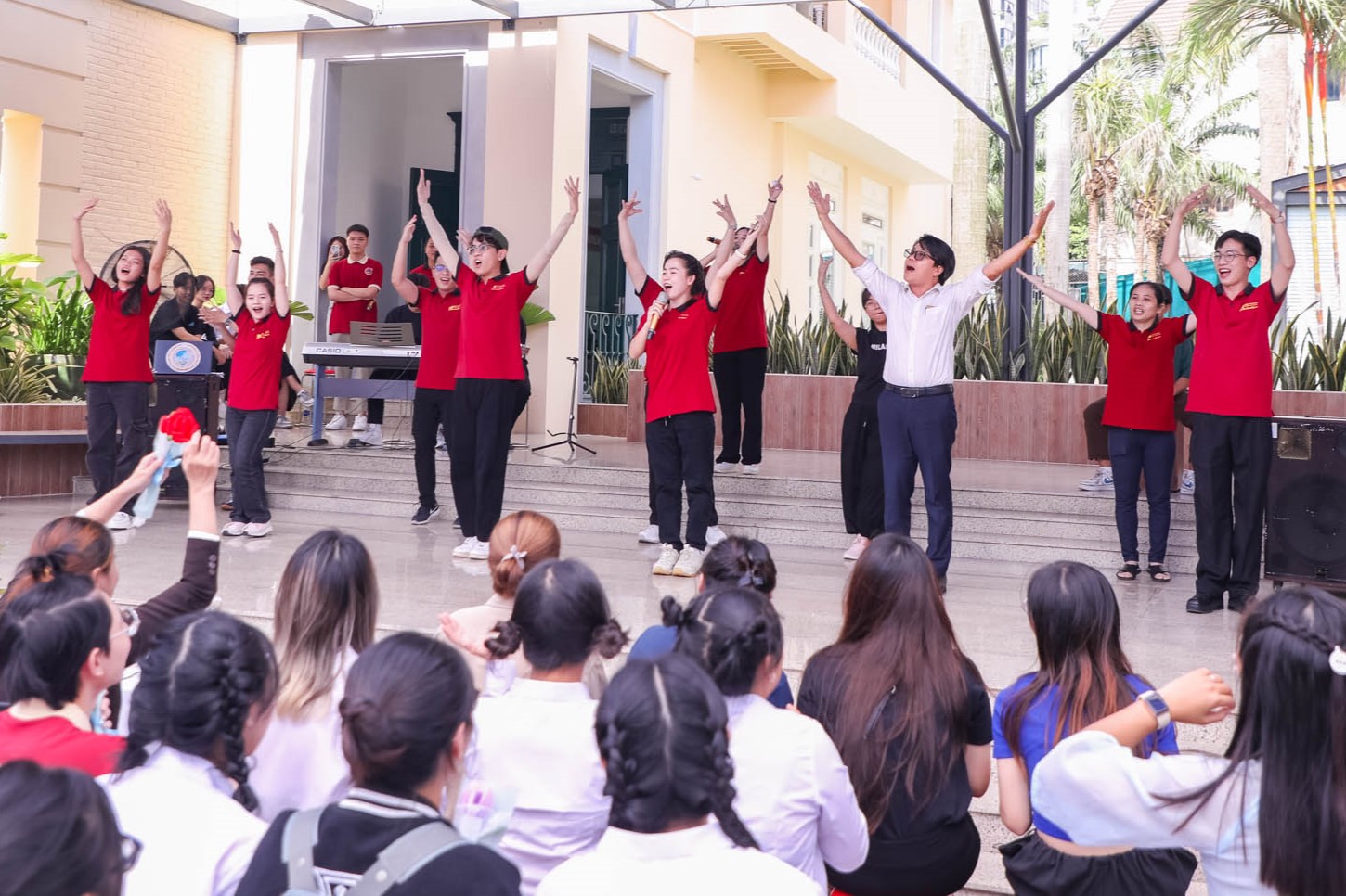 SIU’s Day 2023: Ngày hội tri ân thầy cô đậm dấu ấn gắn kết