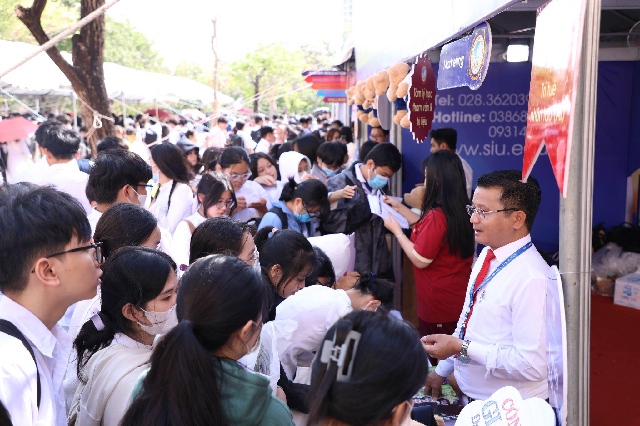 “Sức nóng” đến từ ngành học mới của SIU tại Ngày hội Tư vấn mùa thi 2024