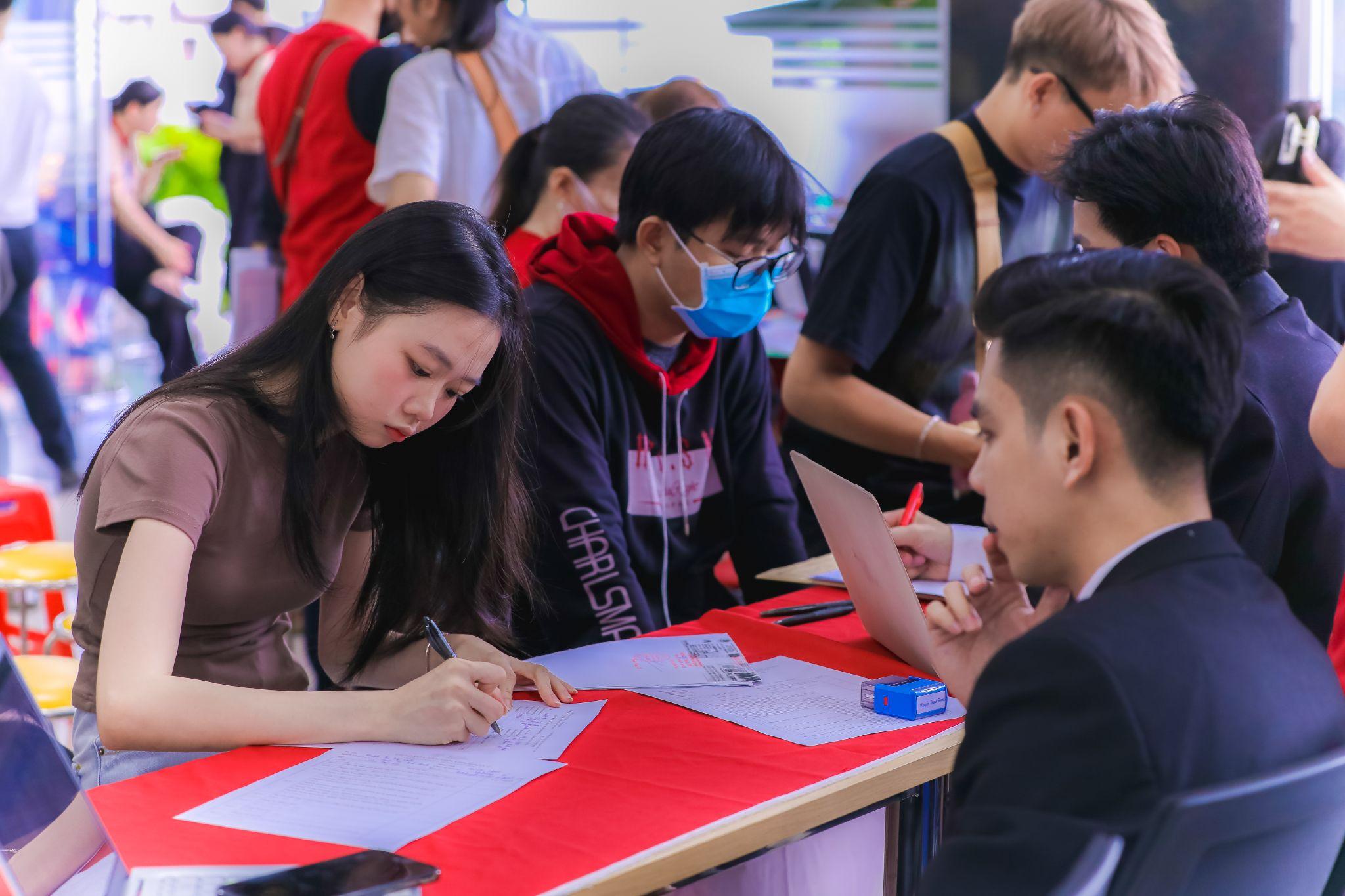 Ngày đầu tiên của hành trình mới - SIU chào đón tân sinh viên K17