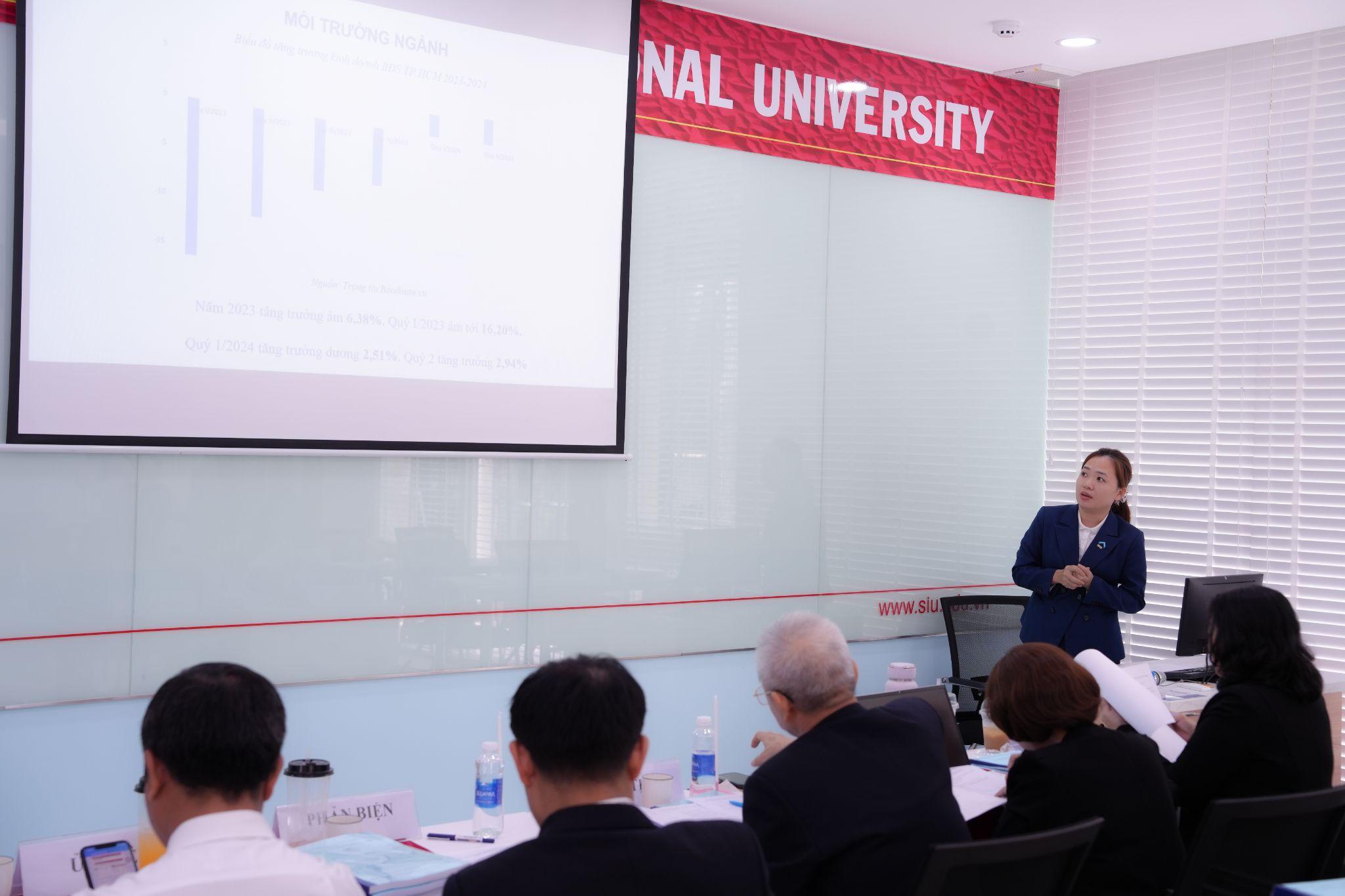 Học viên MBA bảo vệ đồ án tốt nghiệp: Dấu ấn của sự nỗ lực