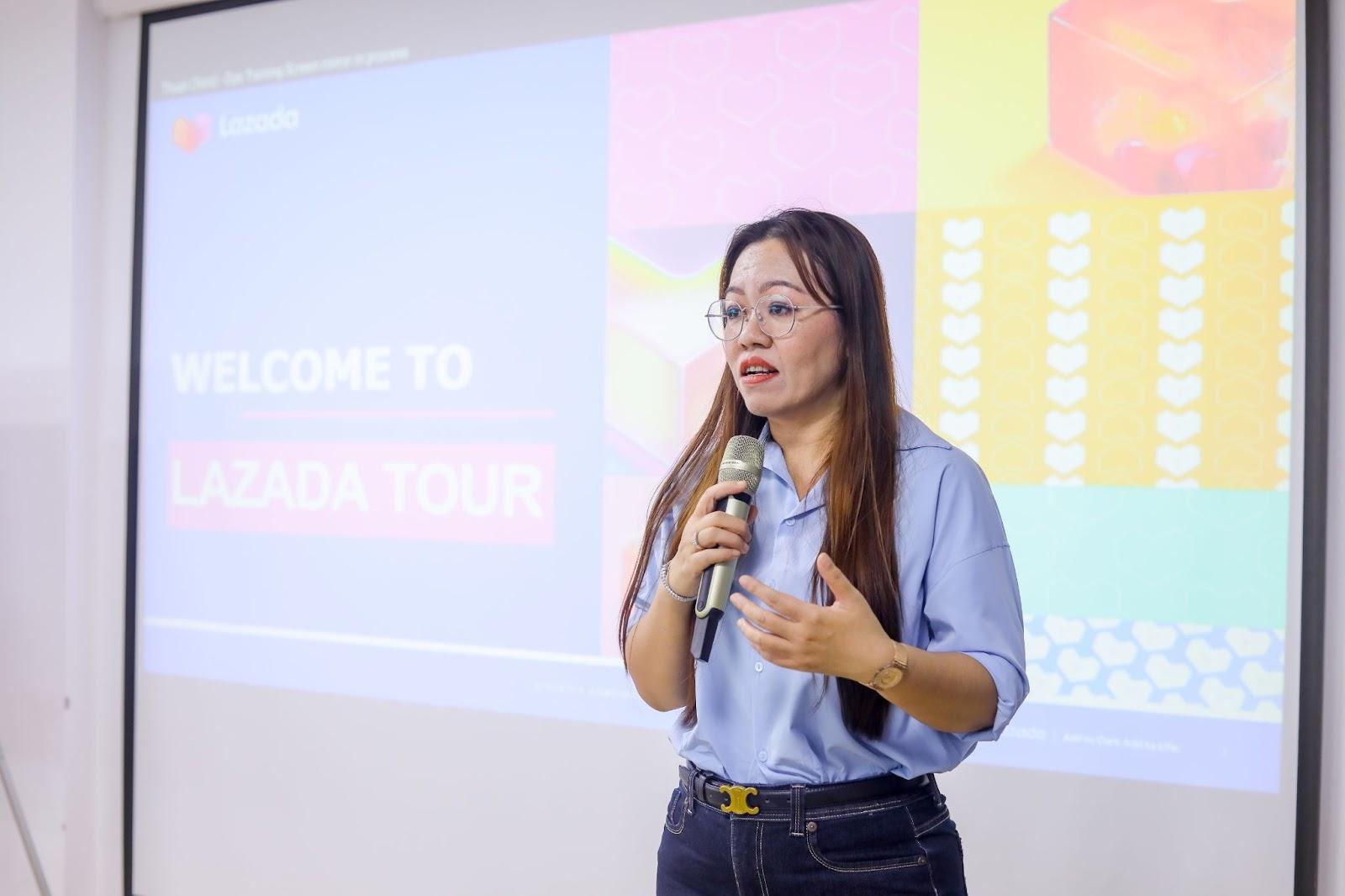 Tour “săn” kiến thức tại Lazada Logistics Park 