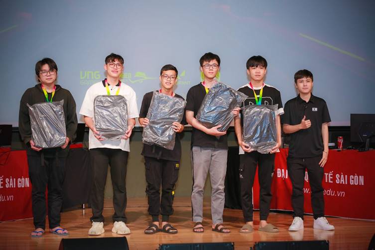 W Gaming đăng quang vô địch Giải đấu SIU Esports Student Championship - SIU CUP 2024