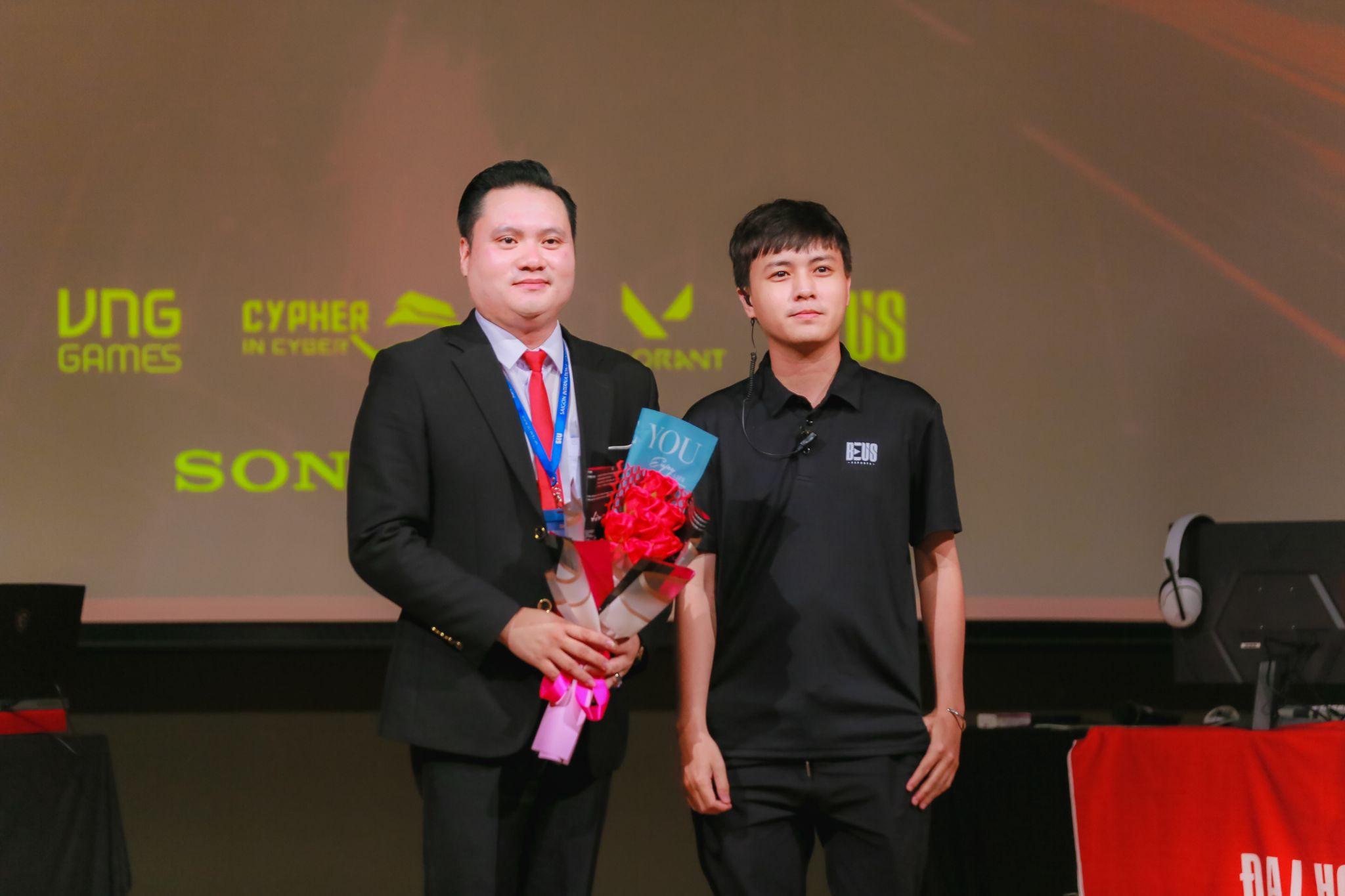 W Gaming đăng quang vô địch Giải đấu SIU Esports Student Championship - SIU CUP 2024