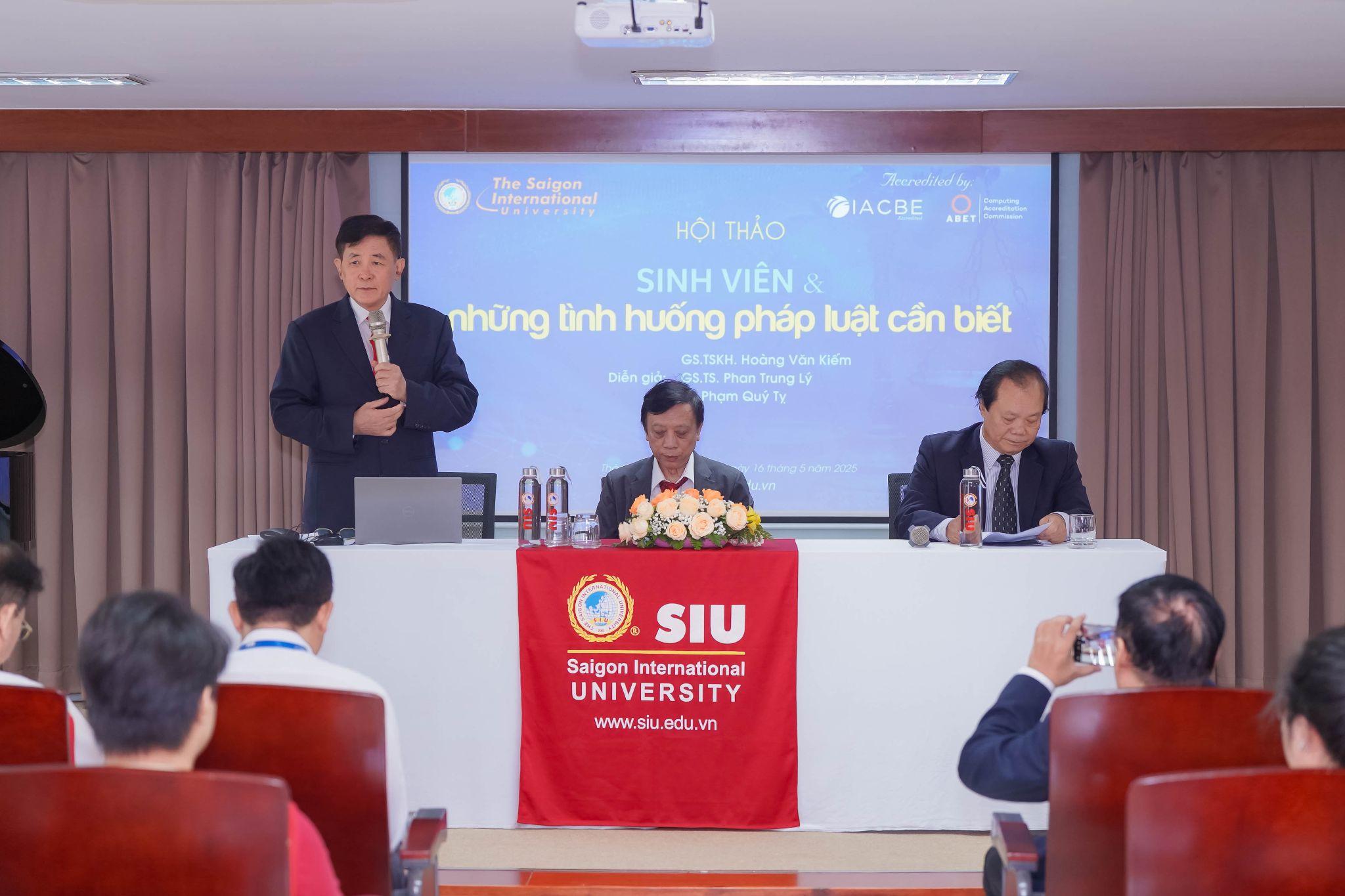 Sinh viên SIU nâng cao kiến thức pháp lý trong kỷ nguyên số