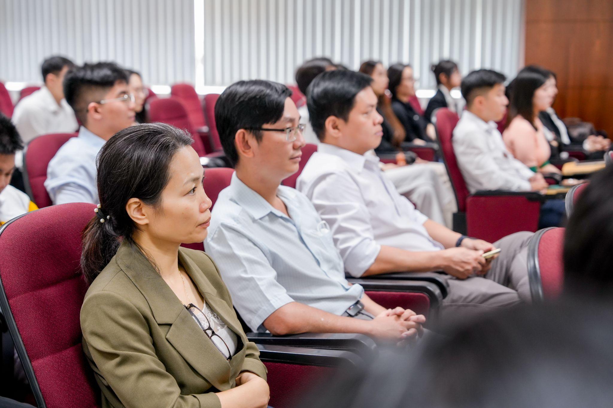 Lễ khai giảng khóa đào tạo trình độ thạc sĩ đợt 1 năm 2025” cho mùa tuyển sinh 2025